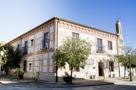 Avila. Hotel con encanto en venta. Velayos. Posada real de Castilla León.