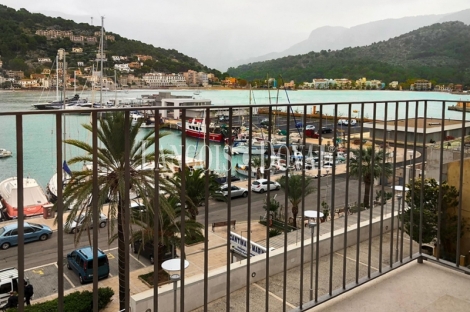 Sóller. Casa de pueblo en venta con vistas al puerto.