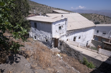 Alpujarra Granadina. Casa de labranza en venta a rehabilitar. Ideal turismo rural.