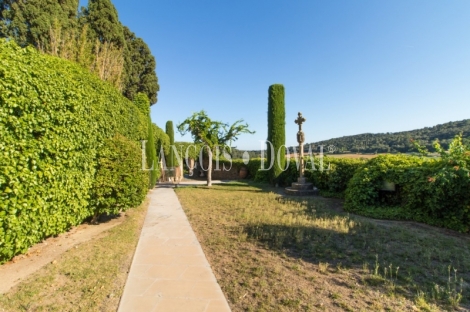 Baix Empordà. Histórico castillo en venta.