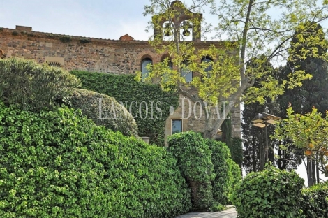 Baix Empordà. Histórico castillo en venta.