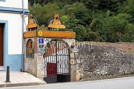 Asturias. Oportunidad. Restaurante en venta con apartamentos turísticos. Proaza. Senda del Oso.