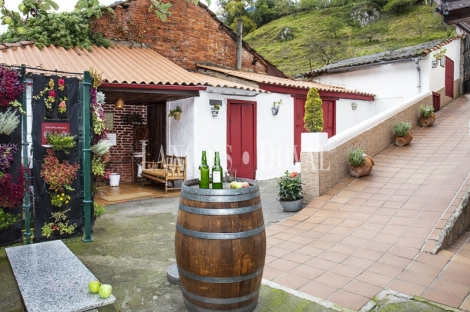 Asturias. Oportunidad. Restaurante en venta con apartamentos turísticos. Proaza. Senda del Oso.