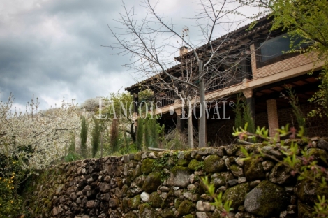 Cáceres. Casa rural en venta. Valle del Jerte. Navaconcejo.