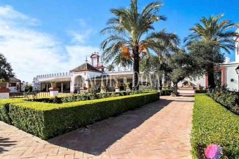 Sevilla. Emblemática hacienda en alquiler para eventos, bodas y celebraciones.