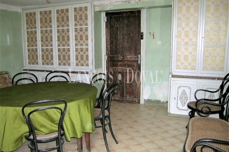 Casa palacio en venta en Selgua. Monzón. Ideal turismo rural.