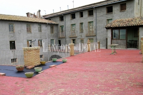 Casa palacio en venta en Selgua. Monzón. Ideal turismo rural.