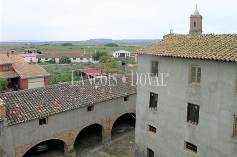 Casa palacio en venta en Selgua. Monzón. Ideal turismo rural.