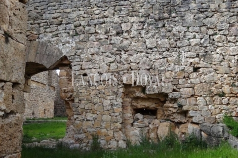 Castillo fortaleza militar en venta. Cuenca.