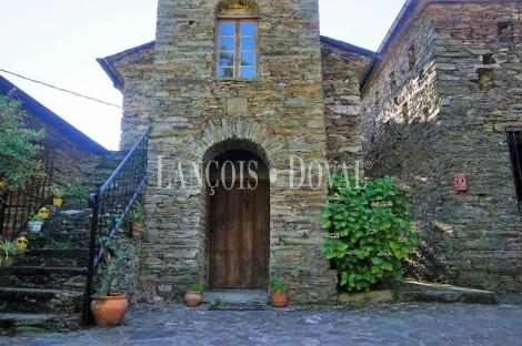 Asturias. Aldea rural en venta. Vegadeo. Antiguo molino.