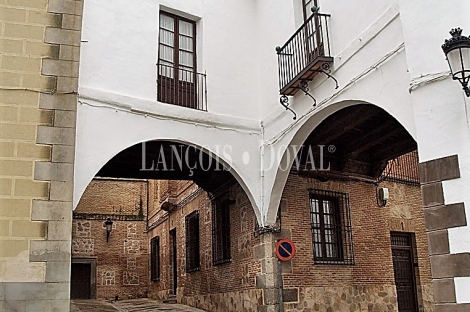Palacio histórico en venta. Toledo. La Puebla de Montalbán.