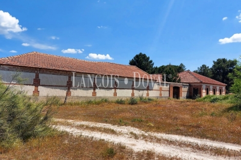 Segovia. Coca. Proyecto casa rural sostenible y ecológica busca inversor.