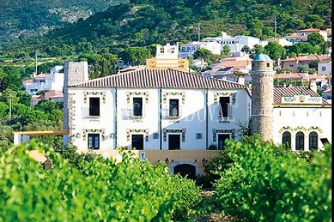 Empordà. Finca vitivinícola y masía en venta ideal eventos y hotel. Costa Brava.