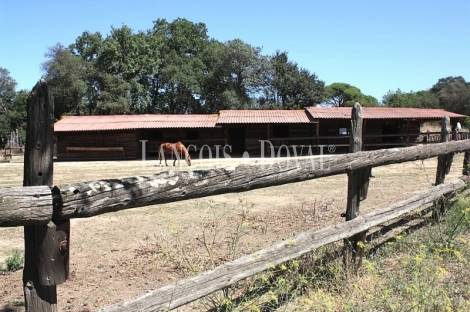 Cassà de la Selva. Venta masía y finca. Ideal hípica y turismo rural. Gavarres