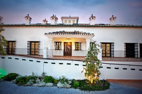 Jaén. Cortijo eventos y finca olivar en venta. Bobadilla. Alcaudete.