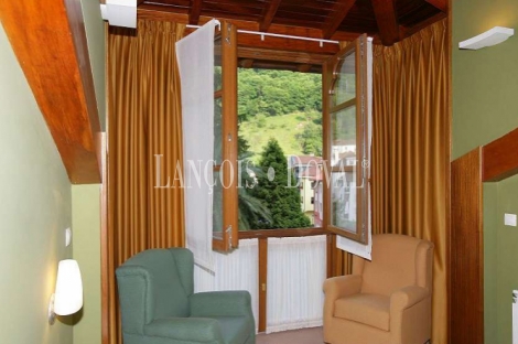 Asturias. Hotel con encanto y restaurante en venta. Belmonte. Somiedo.