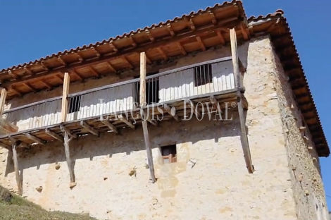 Puentedey. Burgos. Casa rústica en venta ideal proyecto turístico rural.