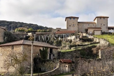 Puentedey. Burgos. Casa rústica en venta ideal proyecto turístico rural.