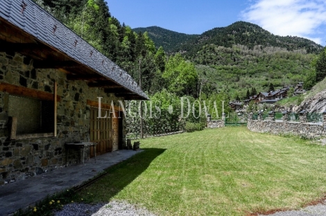 Os de Civis. Casa rústica en venta. Ideal hostelería. Valls de Valira