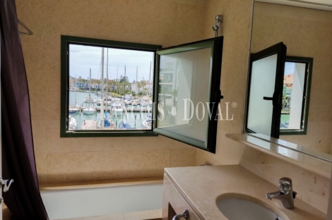 Sotogrande. Piso exclusivo en venta con vistas a La Marina.