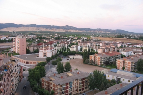 Torre Andújar. Oficina y vivienda en venta. Excelente inversión.