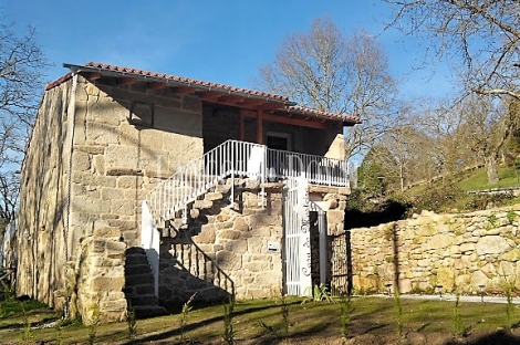 Ourense. Casa rural en venta junto al monasterio de Trandeiras. Xinzo de Limia
