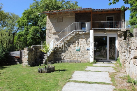 Ourense. Casa rural en venta junto al monasterio de Trandeiras. Xinzo de Limia