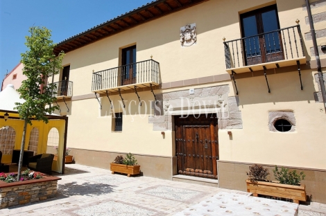 La Rioja. Casa palacio en venta. Edificio de interés histórico en Sotés.