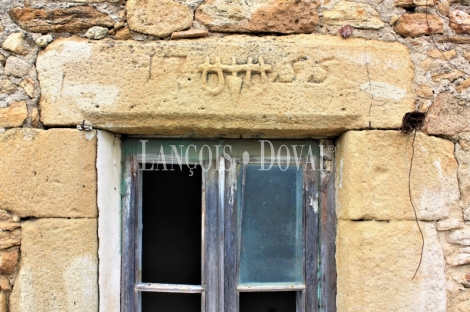 Pals. Costa Brava. Empordà. Finca con masía a rehabilitar en venta.