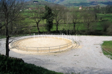 Cantabria. Finca ecuestre en venta. Santibáñez. Villacarriedo.