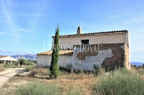 Tarragona Terra alta. Finca olivos en venta. Horta de Sant Joan. Caseres.