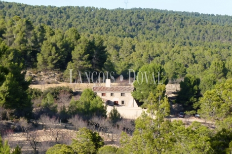 Casa de Labranza y finca en venta. Comunidad Valenciana. Comarca de La Costera.