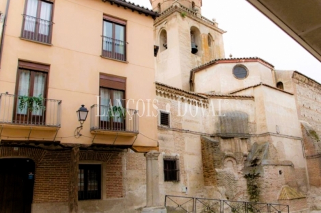 Arévalo. Ávila. Singular casa rural para grupos en venta. Centro histórico.