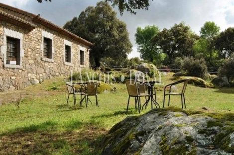 Ávila. Hotel rural en venta. Sierra de Gredos. Hoyorredondo. Valle del Corneja