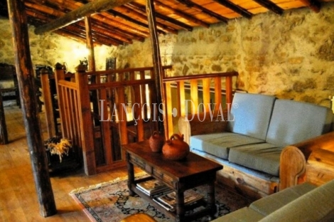 Ávila. Hotel rural en venta. Sierra de Gredos. Hoyorredondo. Valle del Corneja