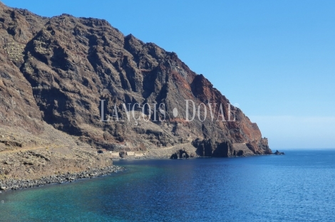 Villa y finca en venta. Canarias. El Hierro. Santa Cruz de Tenerife