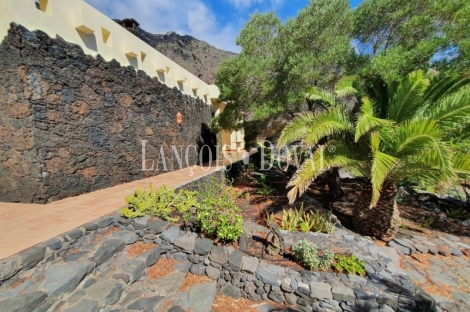 Villa y finca en venta. Canarias. El Hierro. Santa Cruz de Tenerife