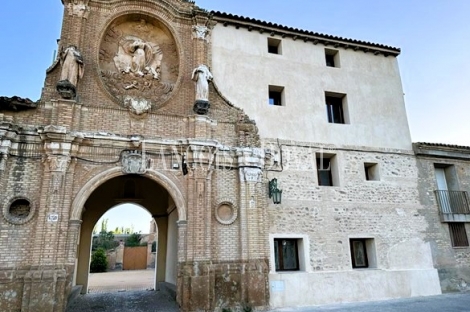 Monasterio De Santa Fe de Huerva. Zaragoza. Edificio reformado en venta.