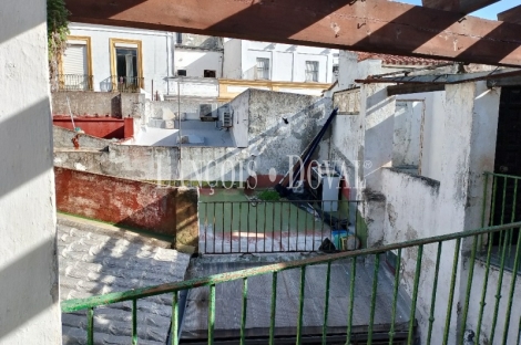 Jerez De La Frontera. Casa a rehabilitar para proyecto apartamentos turísticos.