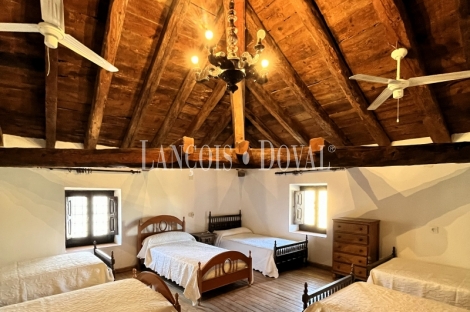 Cuenca. Casona solariega en venta. Ideal hotel rural con encanto