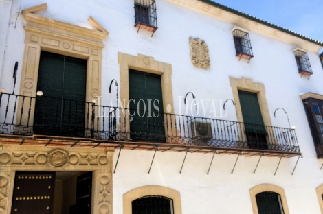 Córdoba. Casa señorial en venta. Aguilar de La Frontera.