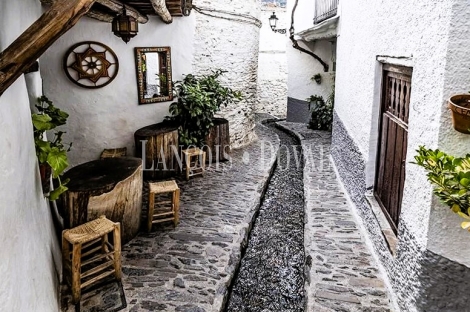 Granada. La Alpujarra. Hotel rural en venta con restaurante y salón eventos