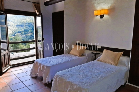 Granada. La Alpujarra. Hotel en venta parque natural Sierra Nevada