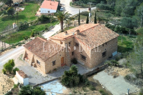 Masía y finca en venta. Olivella. Parque natural Garraf. Ideal turismo rural