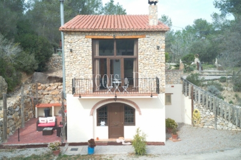 Masía y finca en venta. Olivella. Parque natural Garraf. Ideal turismo rural