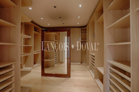 León. Las Eras de Renueva. Exclusiva casa en venta.