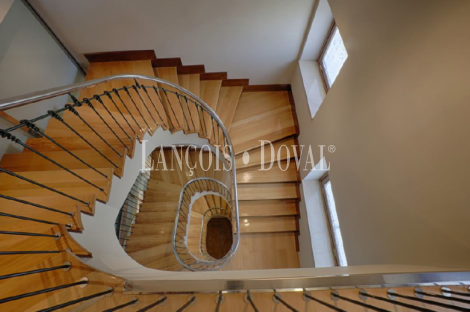 León. Las Eras de Renueva. Exclusiva casa en venta.