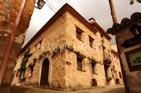 Guadalajara. Casas rurales en venta. Monasterio. Sierra Norte