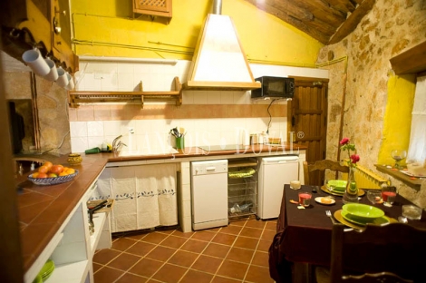 Guadalajara. Casas rurales en venta. Monasterio. Sierra Norte