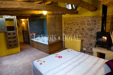 Guadalajara. Casas rurales en venta. Monasterio. Sierra Norte